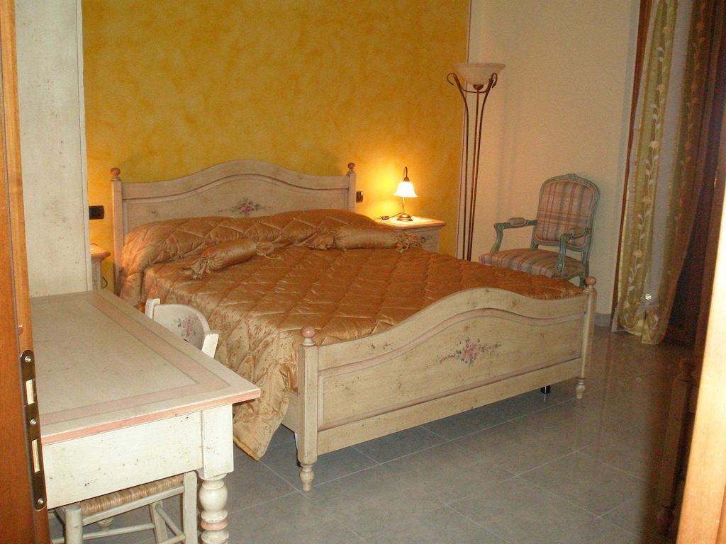 Bed&Breakfast il Faggio Povegliano Veronese Værelse billede