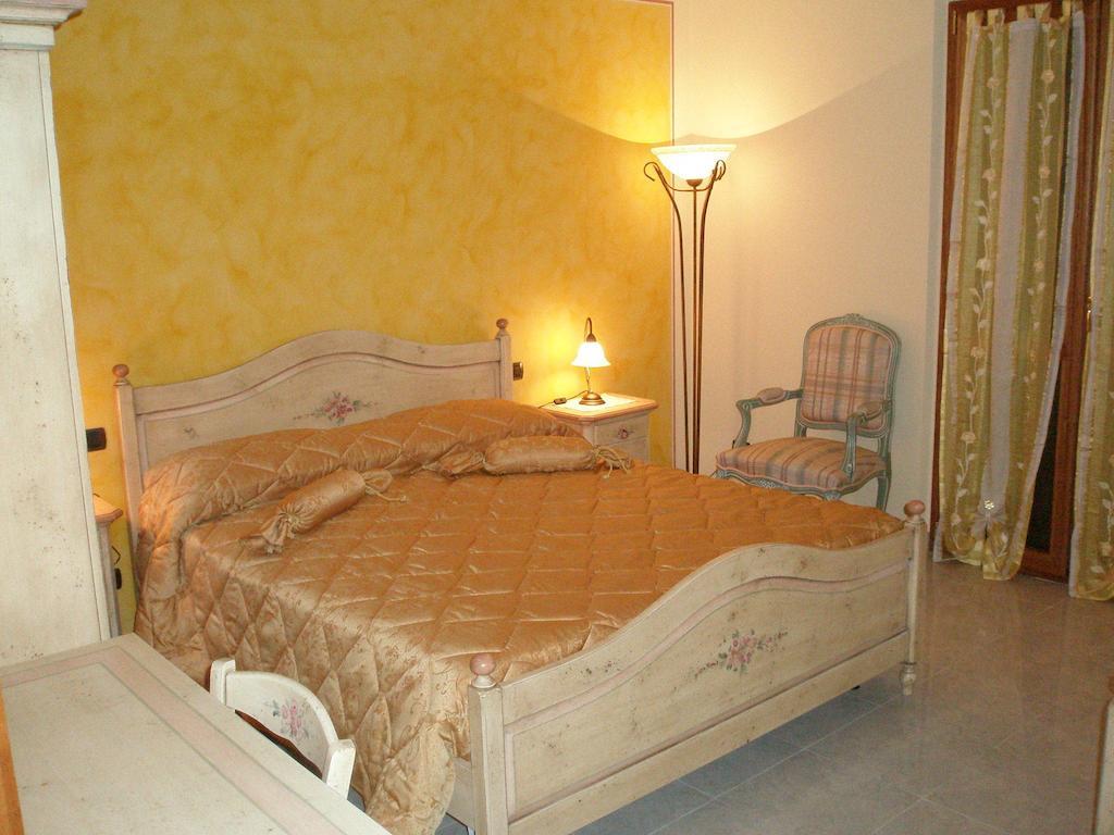 Bed&Breakfast il Faggio Povegliano Veronese Værelse billede