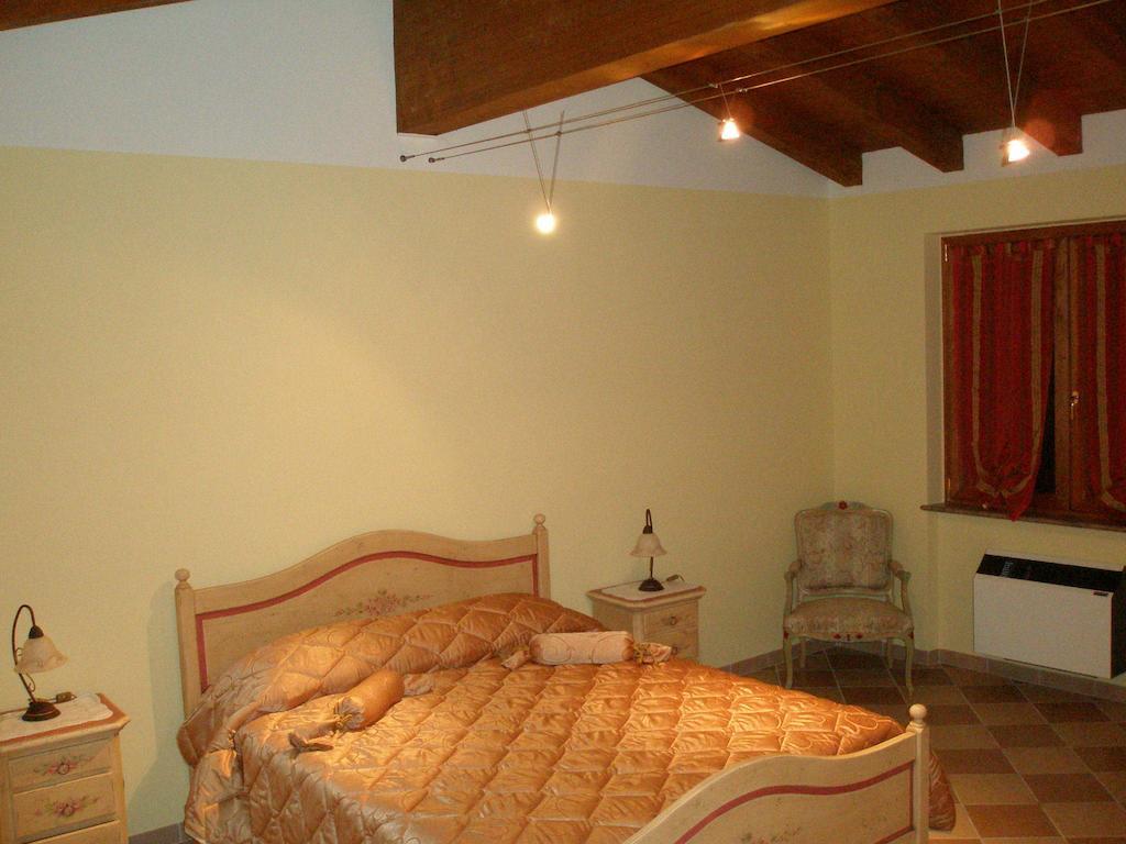 Bed&Breakfast il Faggio Povegliano Veronese Værelse billede